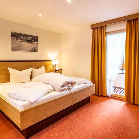 Hotel Garni Tyola ايشجل المظهر الخارجي الصورة